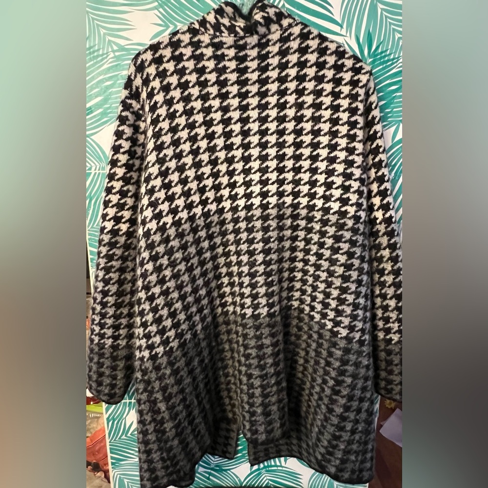 Adrienne Vittadini Houndstooth Pattern Cardigan S… - image 5